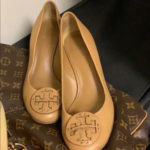 Tory Burch sally wedge royal tan 6